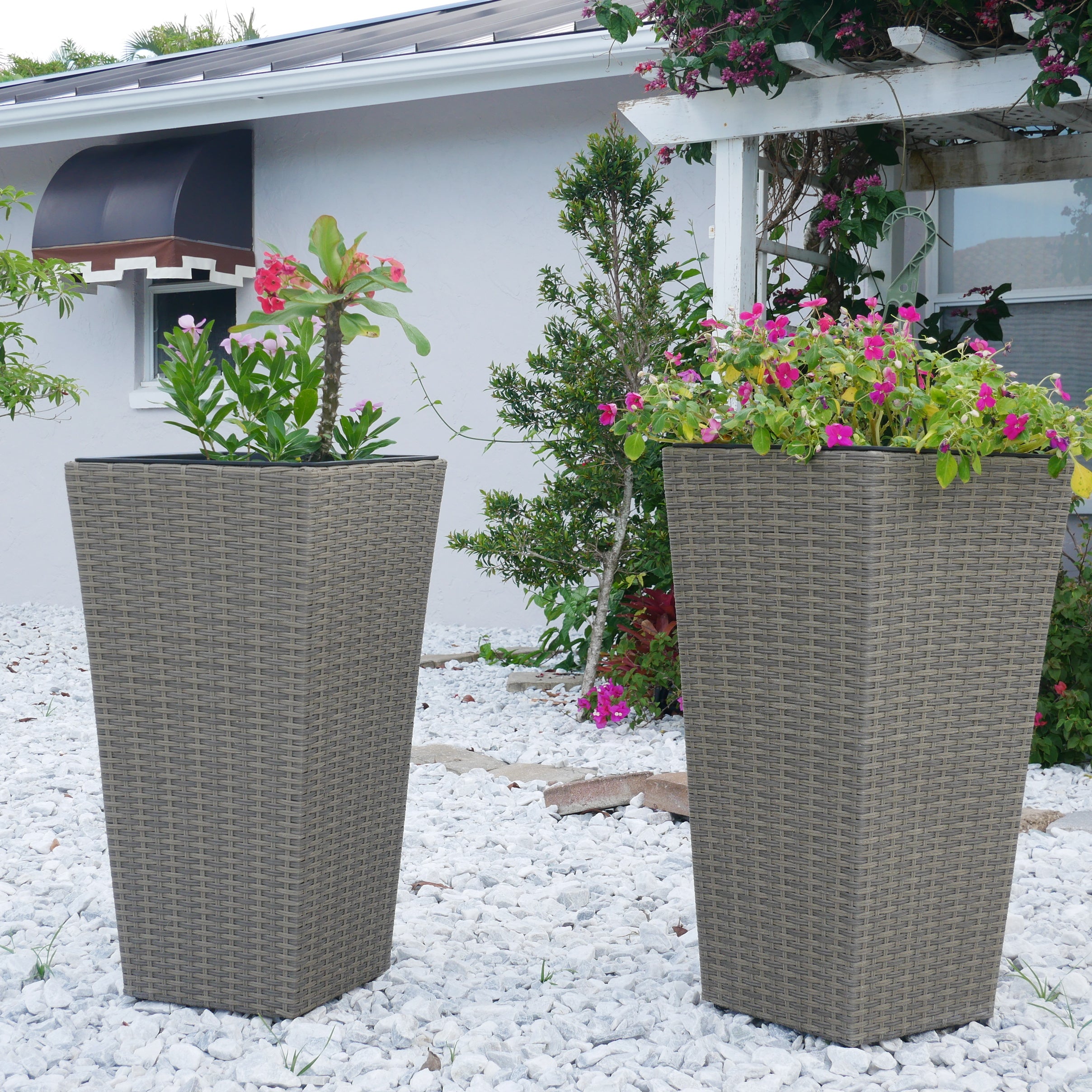 Set of 2 Wicker Planters, Large