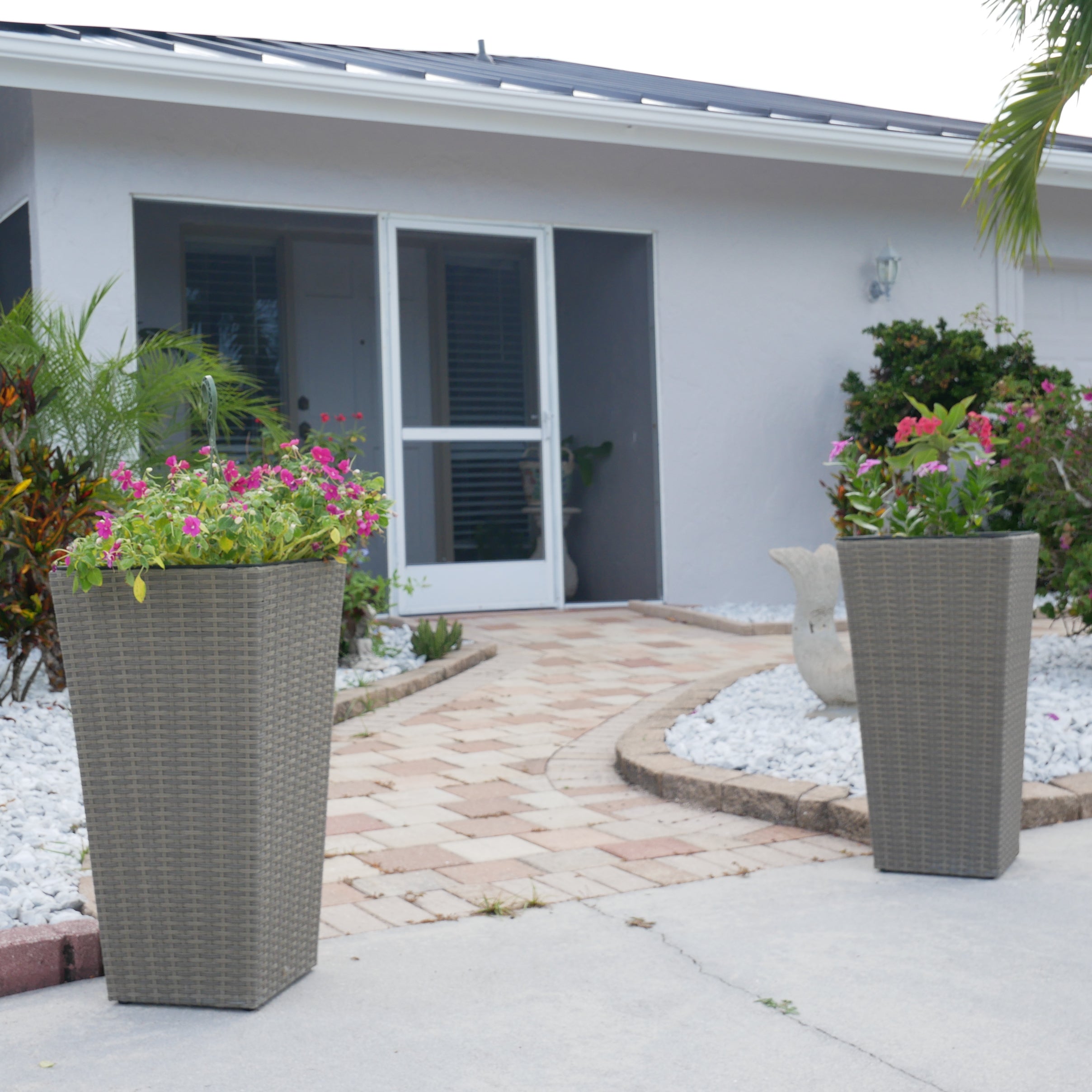Set of 2 Wicker Planters, Large