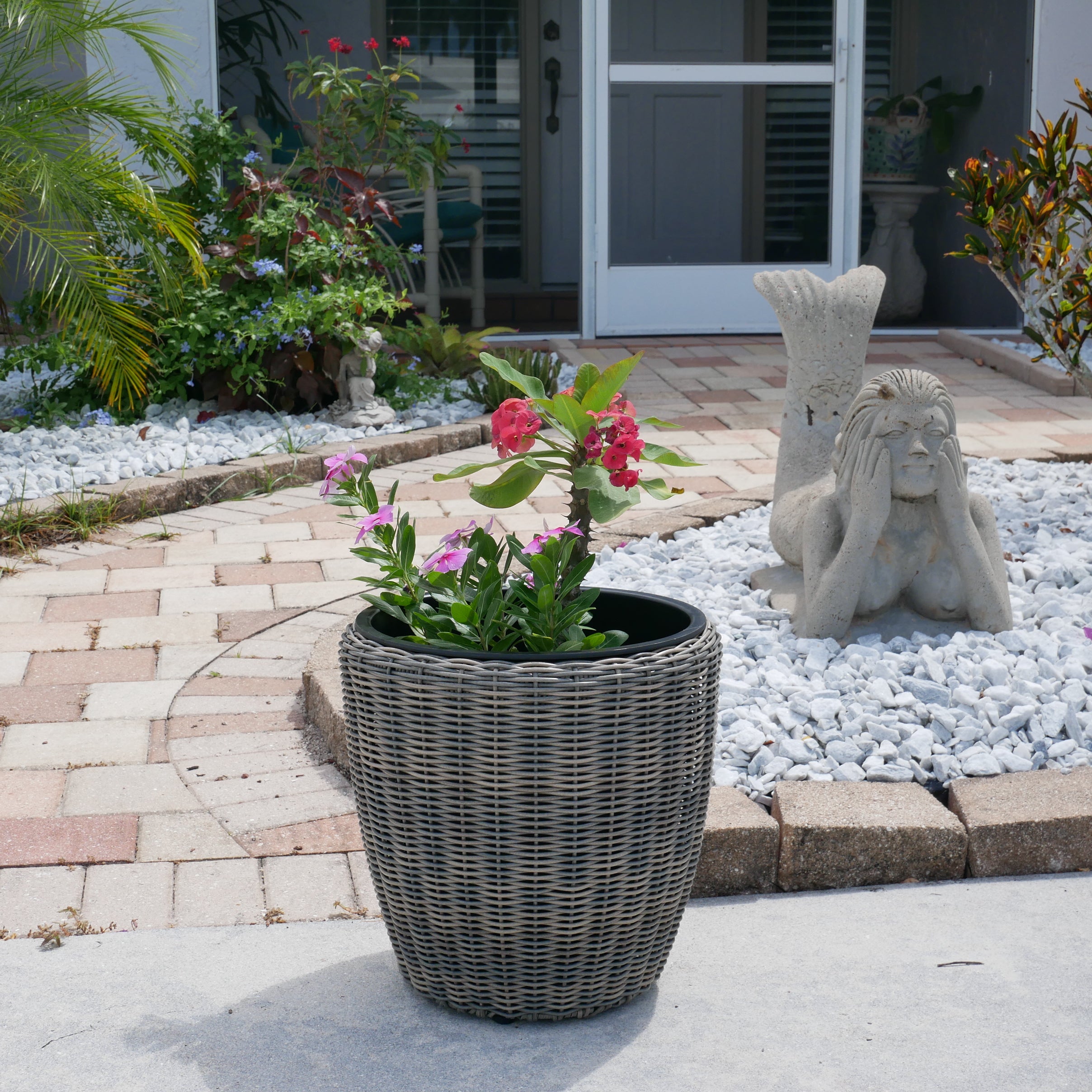 Round Wicker Planter