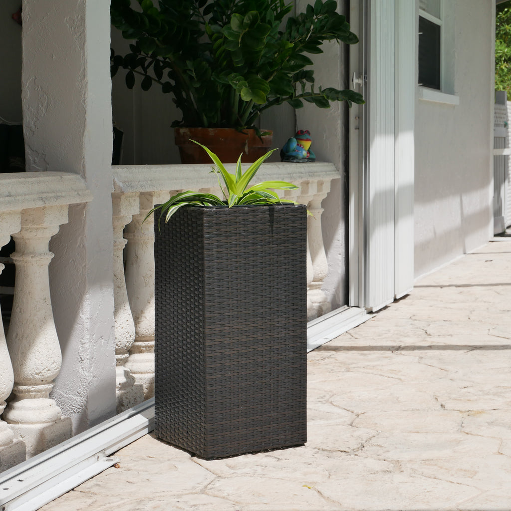 Wicker Planter, Medium