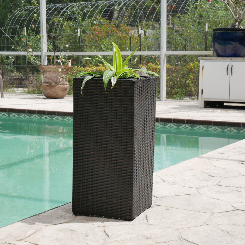 Wicker Planter, Medium